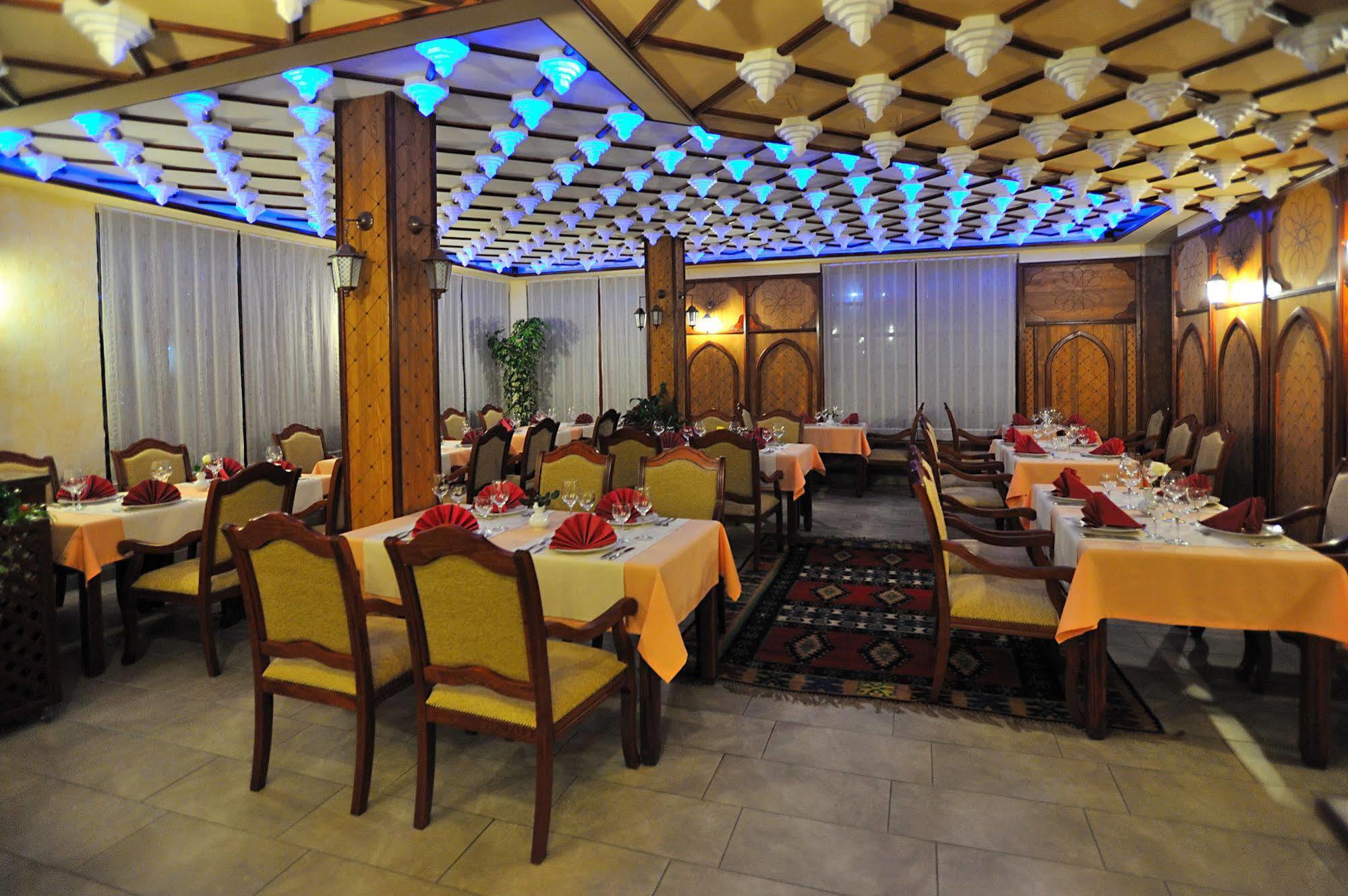 บูทิก โฮเต็ล โอลด์ ทาวน์ Hotel โมสตาร์ ภายนอก รูปภาพ