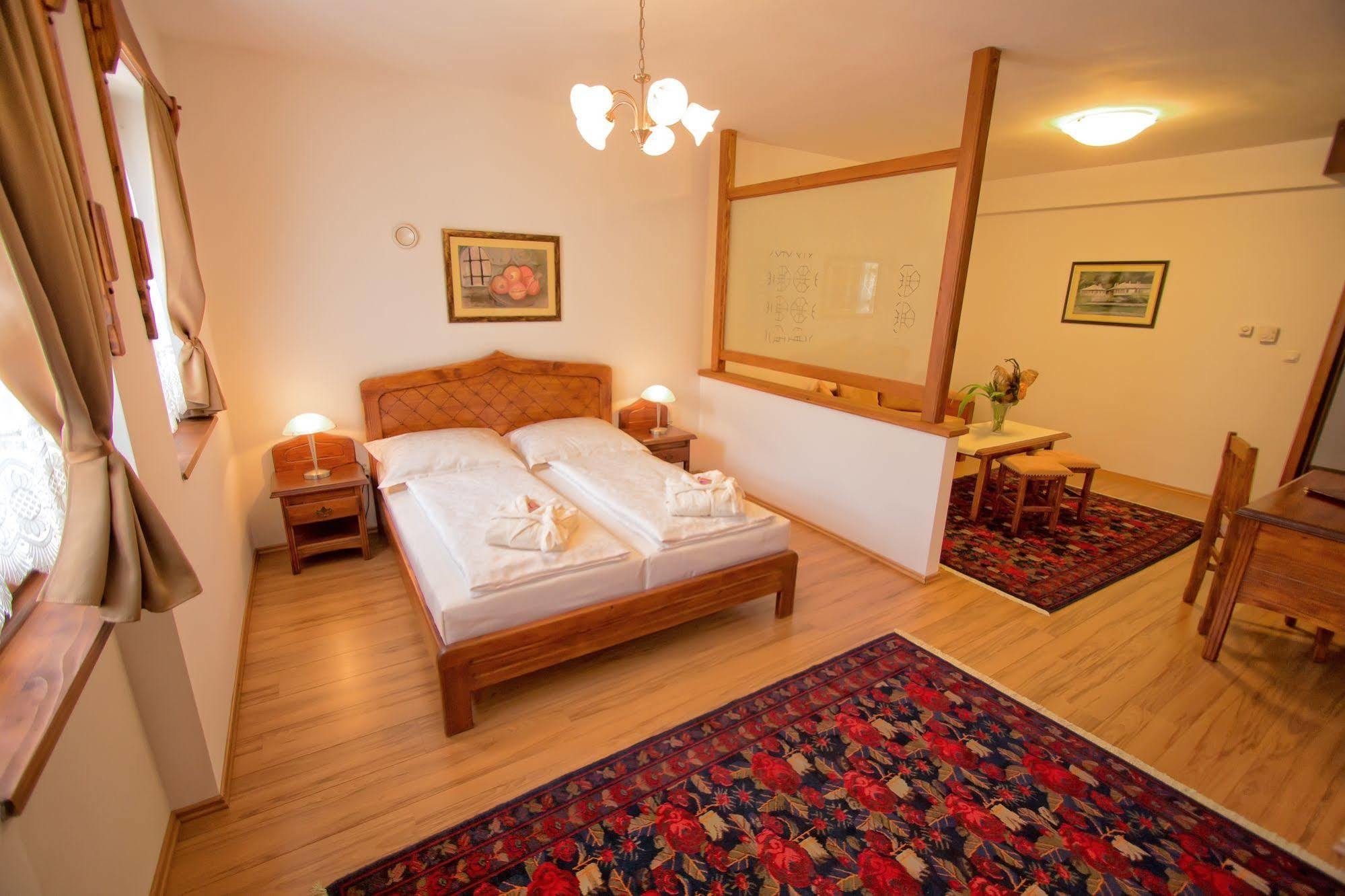 บูทิก โฮเต็ล โอลด์ ทาวน์ Hotel โมสตาร์ ภายนอก รูปภาพ